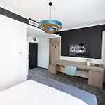 Opera Hotel