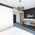 Opera Hotel